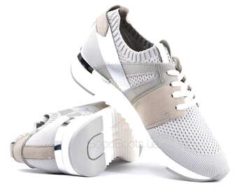 CAPRICE9-23711-26/257